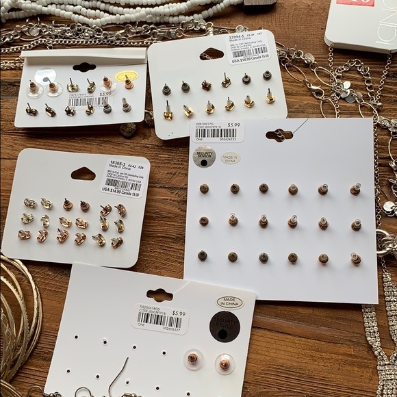 Large Bundle Costume Jewelry Earrings, Bangles - Picture 7 of 11